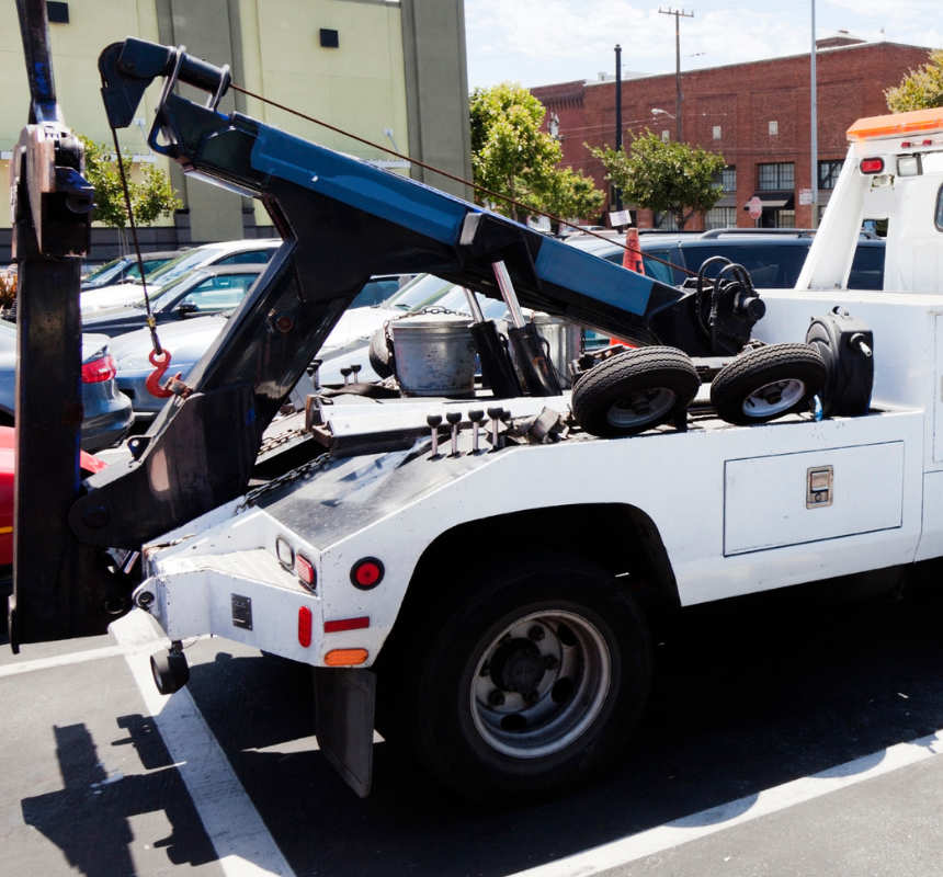 emergency towing Oakville